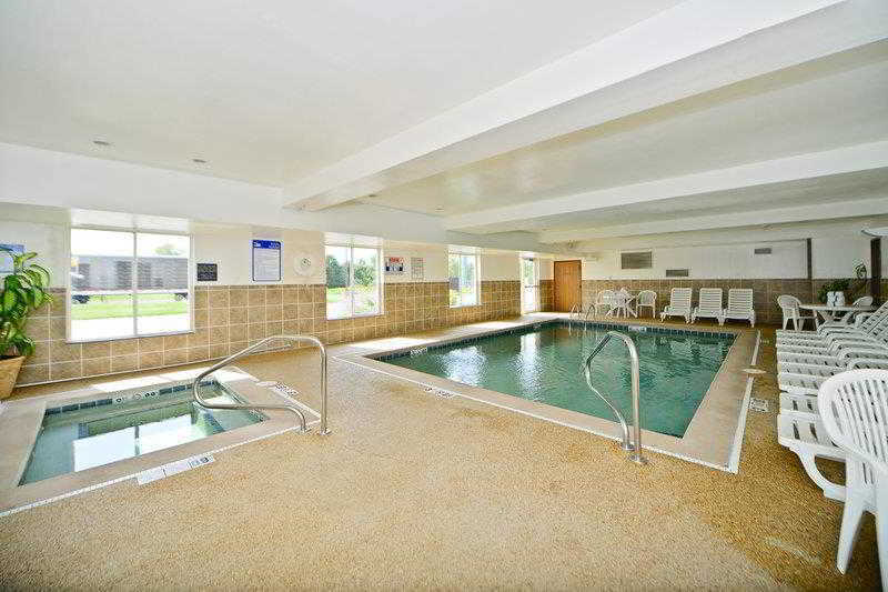 Best Western Penn-Ohio Inn & Suites Hubbard Экстерьер фото